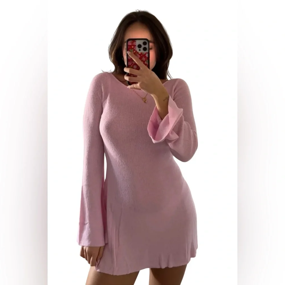 Meshki pink knit flare sleeve mini dress - Picture 3 of 8